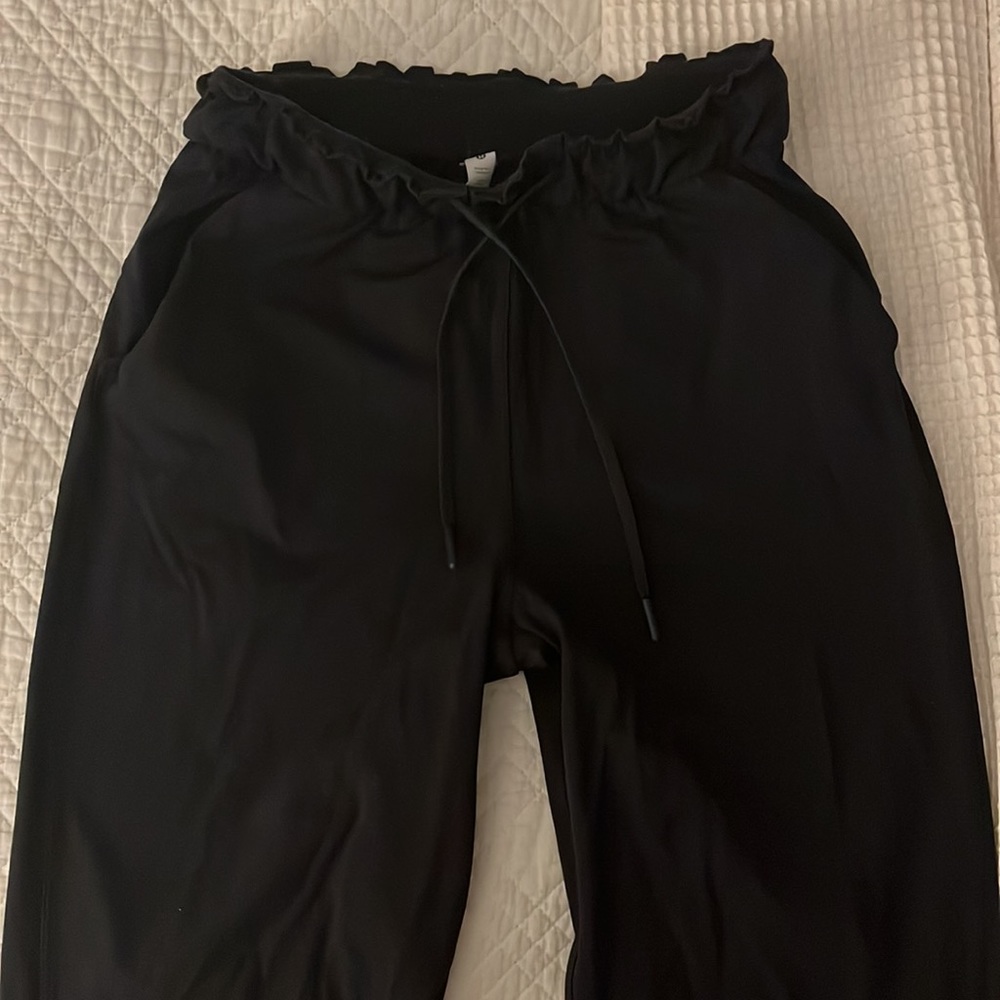 Lululemon High Rise Stretch Jogger - Picture 3 of 8